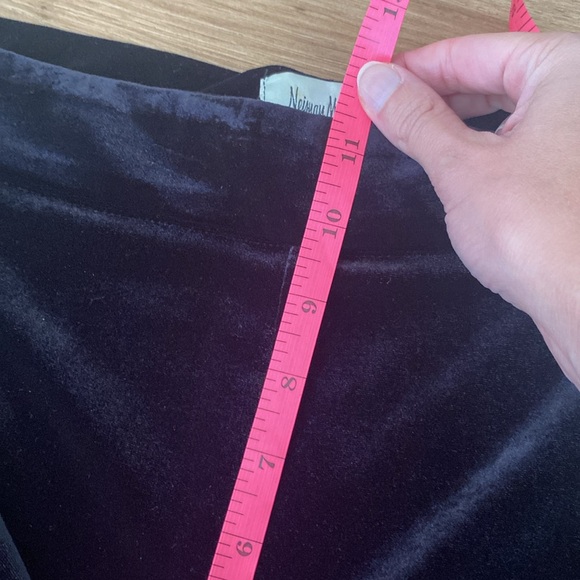 Neiman Marcus black velvet elastic high waist pull on pants side zipper sz M - Picture 4 of 5